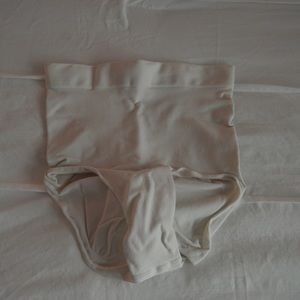 SKIMS Core Control Brief in Sand